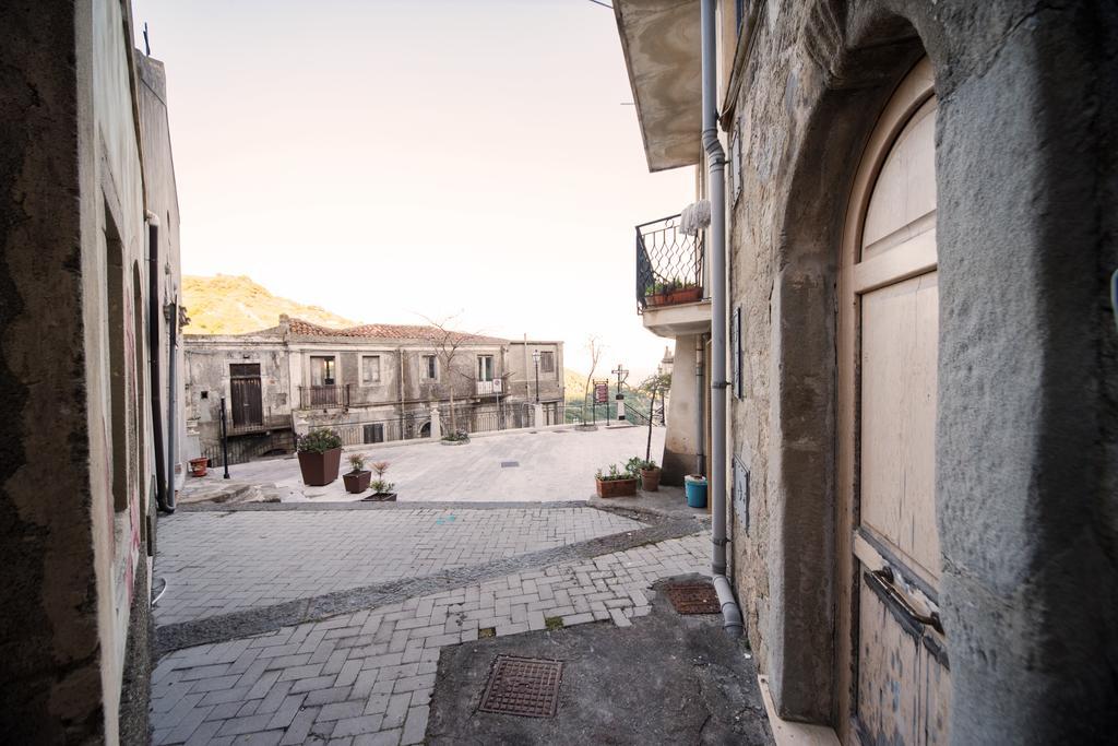 The Clock Houses Borgo Gallodoro Letojanni Dış mekan fotoğraf